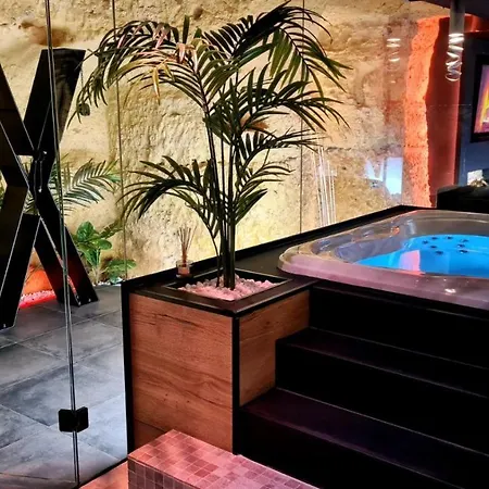 Les Secrets Love hotel